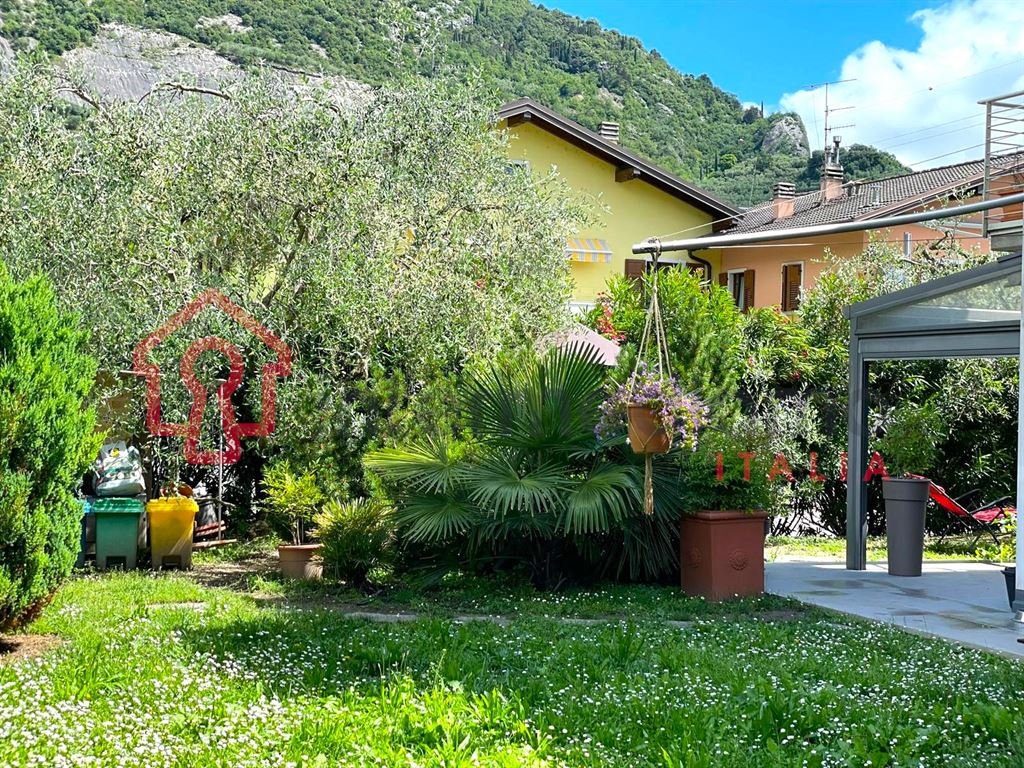 Intermediamo Italia ad Arco nel Garda Trentino, un team di professionisti con più di 20 anni di esperienza nel settore immobiliare