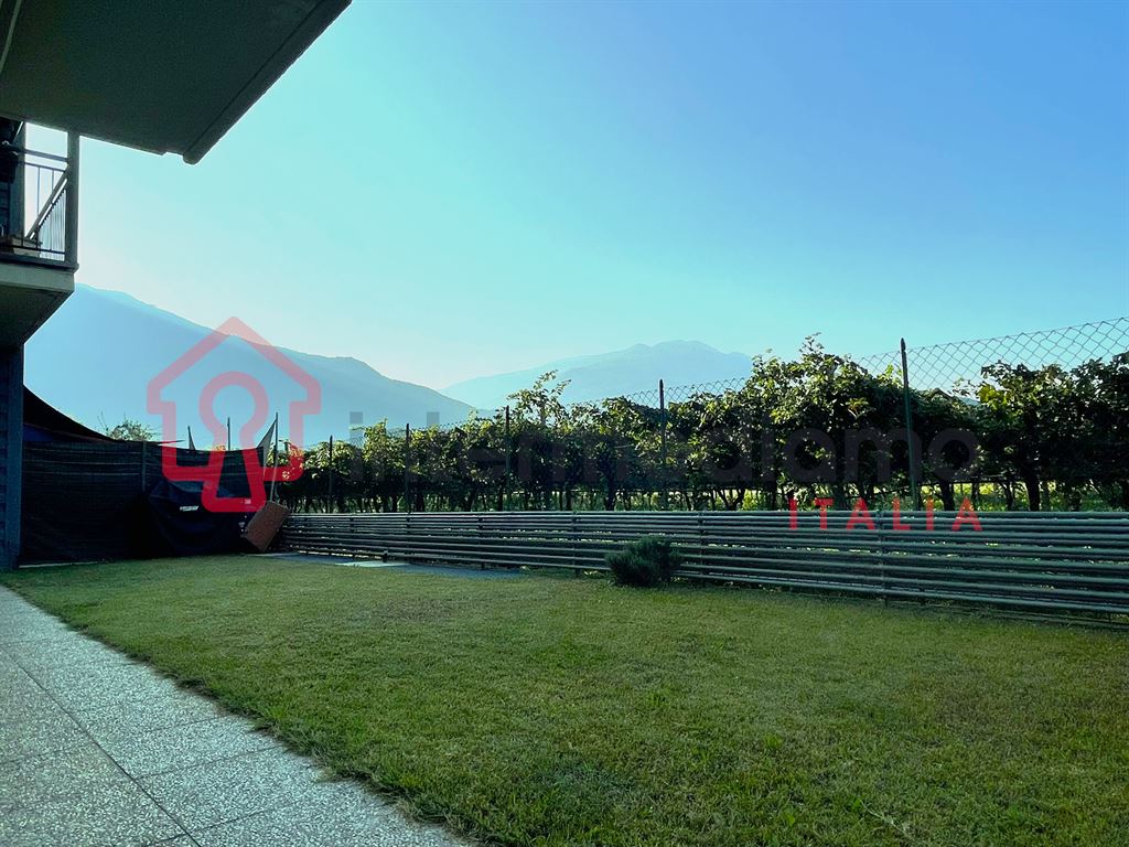 QUADRILOCALE CON GIARDINO VICINO AL CENTRO