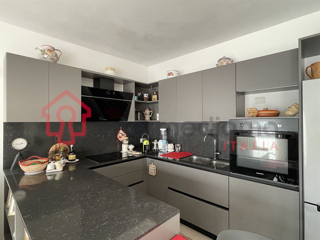 ROMARZOLLO - MODERNO E SOLEGGIATO TRILOCALE - Appartamento Residenziale Arco