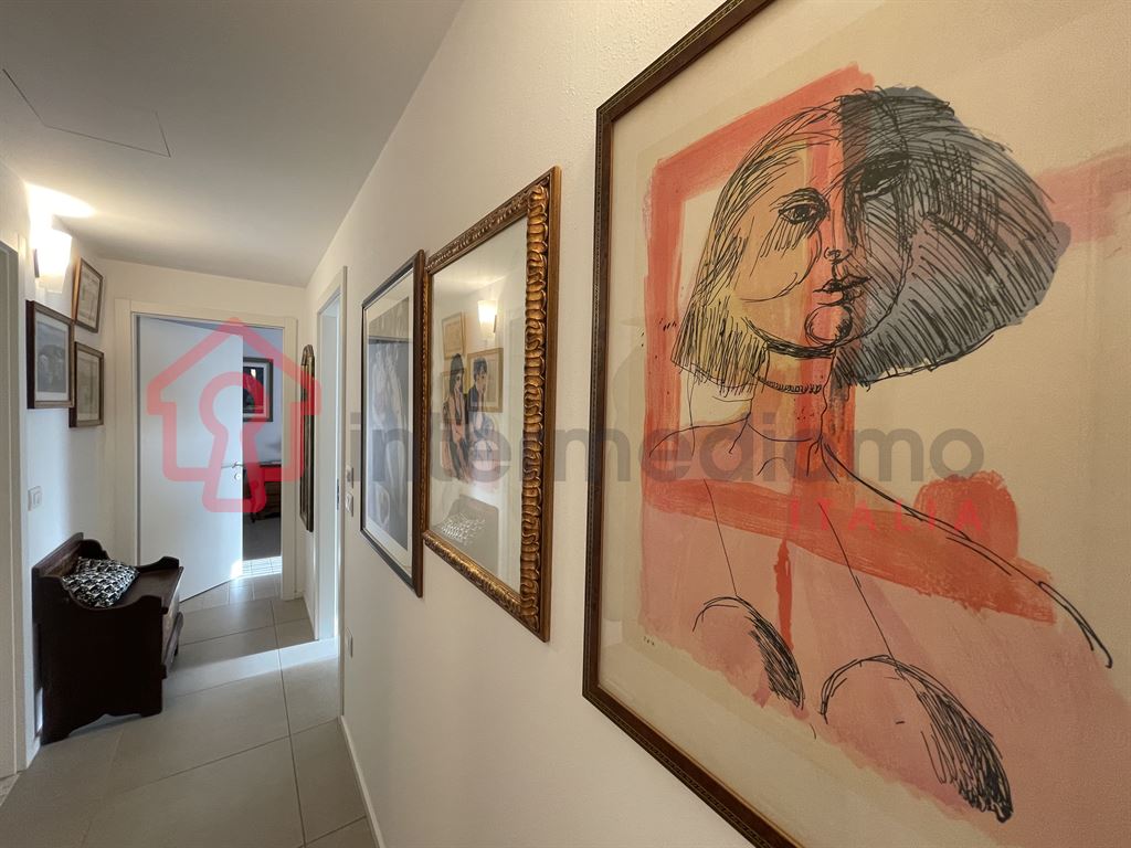 ROMARZOLLO - MODERNO E SOLEGGIATO TRILOCALE - Appartamento Residenziale Arco