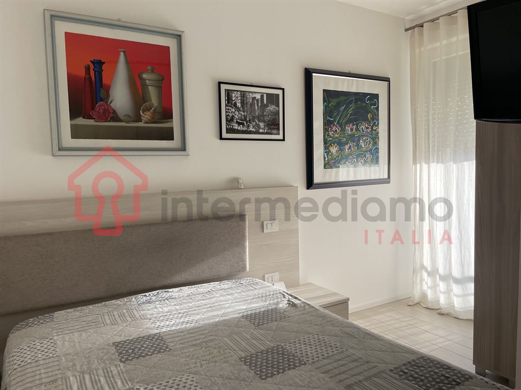 ROMARZOLLO - MODERNO E SOLEGGIATO TRILOCALE - Appartamento Residenziale Arco