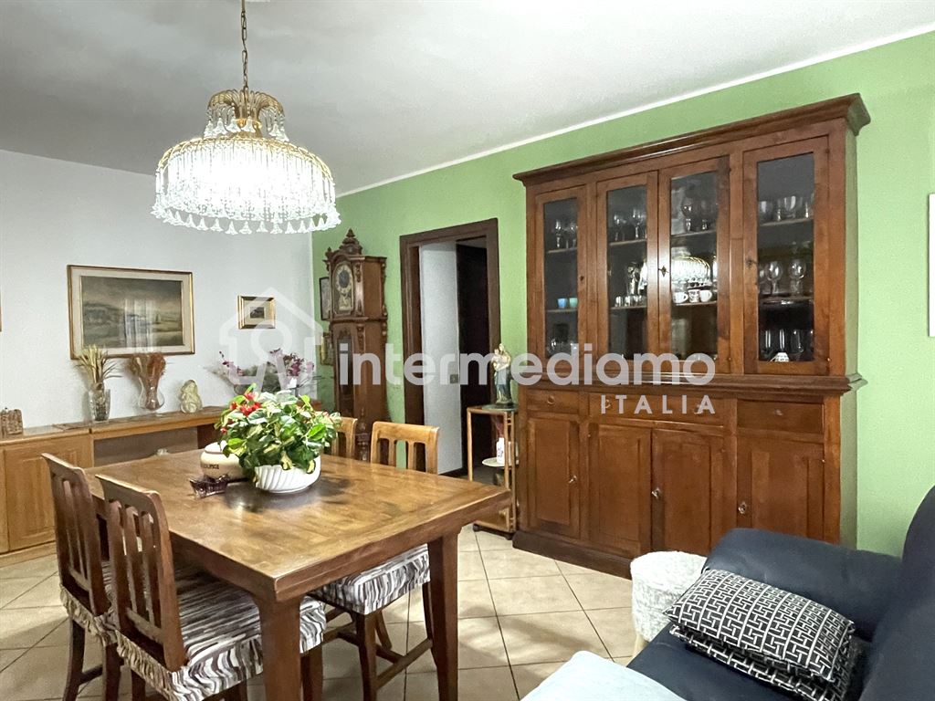 QUADRILOCALE SUL VIALE PIU' PREGIATO DI RIVA DEL GARDA - Appartamento Residenziale Riva del Garda