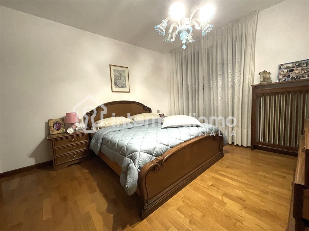 QUADRILOCALE SUL VIALE PIU' PREGIATO DI RIVA DEL GARDA - Appartamento Residenziale Riva del Garda