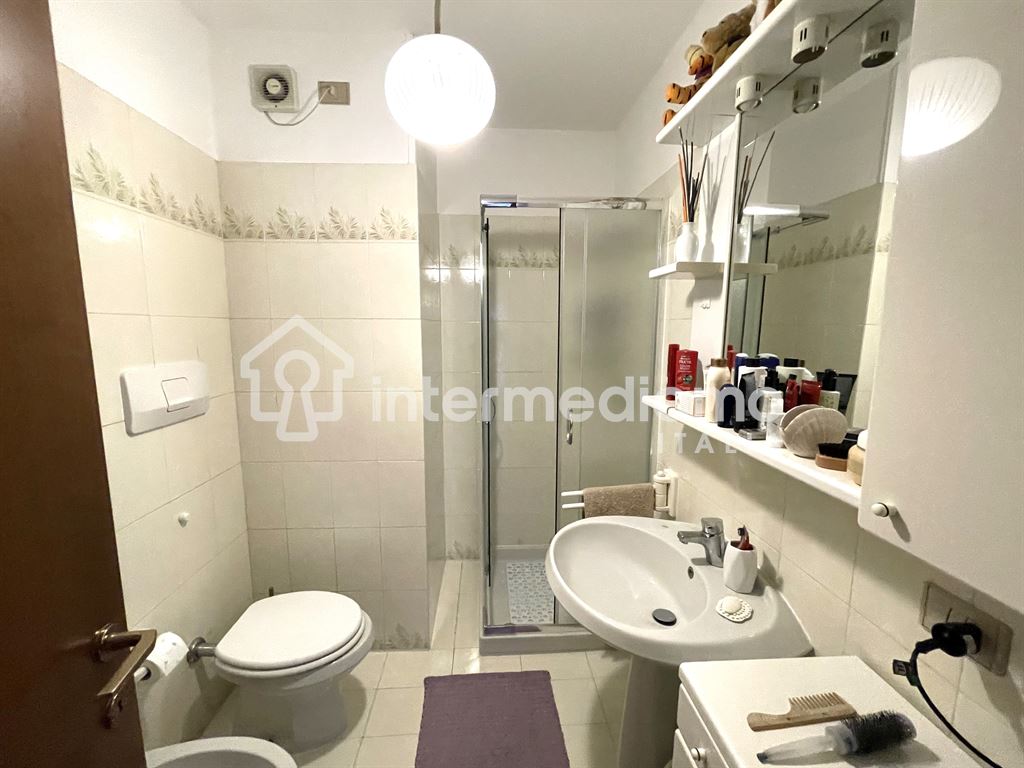 QUADRILOCALE SUL VIALE PIU' PREGIATO DI RIVA DEL GARDA - Appartamento Residenziale Riva del Garda
