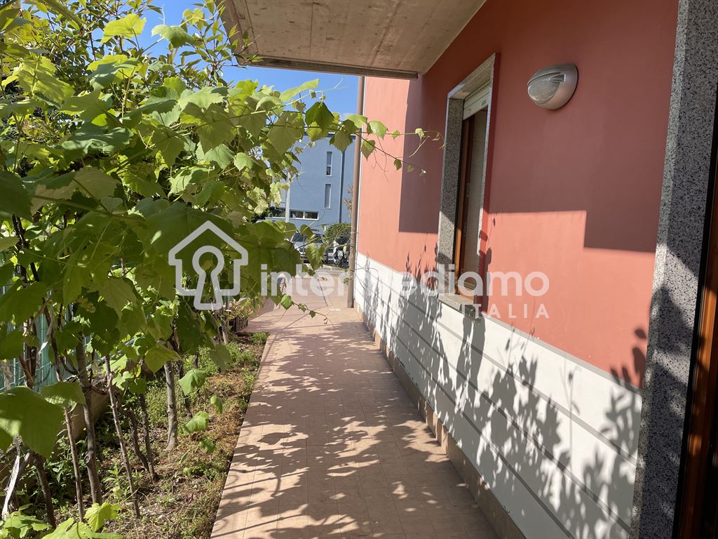 ESCLUSIVA ABITAZIONE CON GIARDINO IN ZONA PREGIATA – POCHISSIME UNITÀ! - Appartamento Residenziale Arco