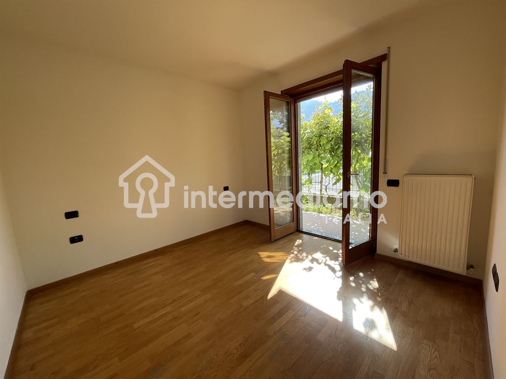 ESCLUSIVA ABITAZIONE CON GIARDINO IN ZONA PREGIATA – POCHISSIME UNITÀ! - Appartamento Residenziale Arco