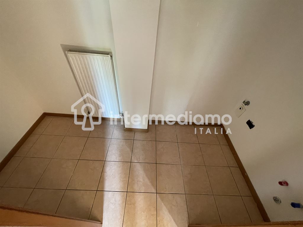 ESCLUSIVA ABITAZIONE CON GIARDINO IN ZONA PREGIATA – POCHISSIME UNITÀ! - Appartamento Residenziale Arco