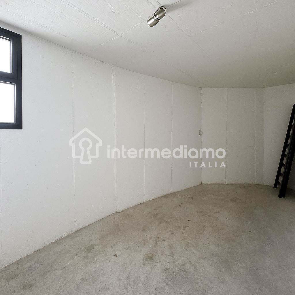 ESCLUSIVA ABITAZIONE CON GIARDINO IN ZONA PREGIATA – POCHISSIME UNITÀ! - Appartamento Residenziale Arco