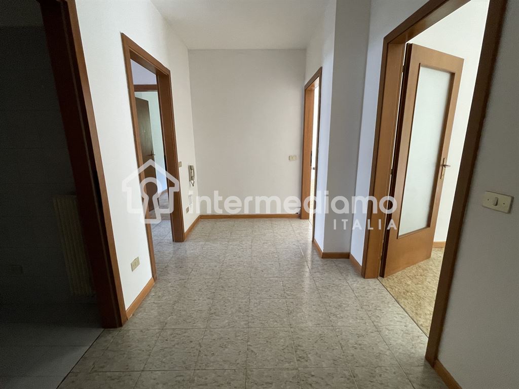 AMPIO QUADRILOCALE IN VENDITA A BOLOGNANO - Appartamento Residenziale Arco
