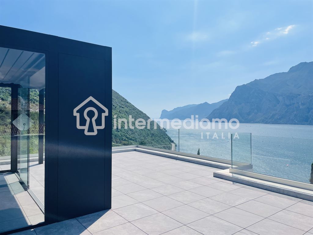 RESIDENZA MEDITERRANEA - ATTICO ESCLUSIVO! - Appartamento Residenziale Nago-Torbole