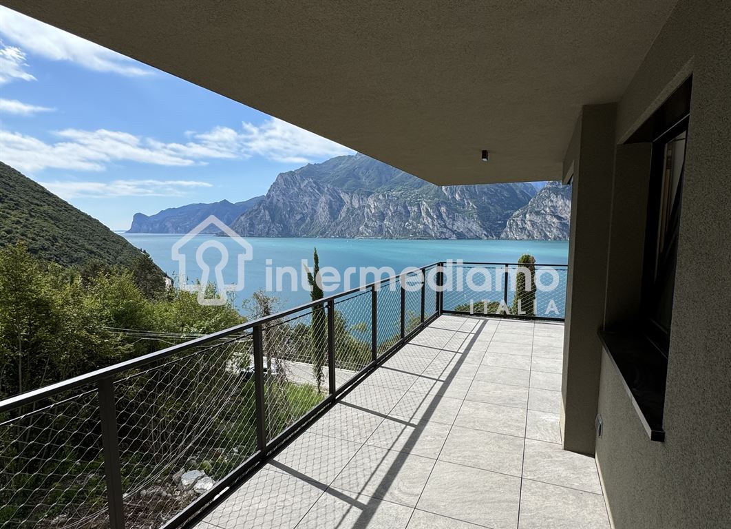 RESIDENZA MEDITERRANEA - ATTICO ESCLUSIVO! - Appartamento Residenziale Nago-Torbole