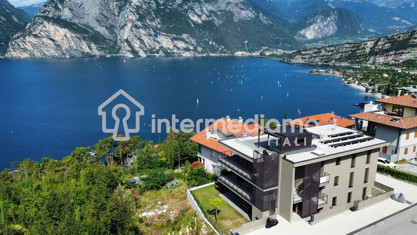 RESIDENZA MEDITERRANEA - ATTICO ESCLUSIVO! - Appartamento Residenziale Nago-Torbole