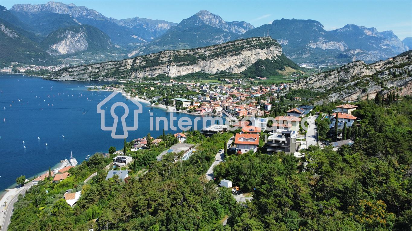 RESIDENZA MEDITERRANEA - ATTICO ESCLUSIVO! - Appartamento Residenziale Nago-Torbole