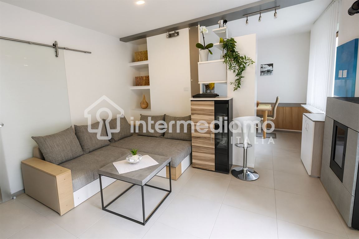 VILLA SINGOLA A TORBOLE - PRESTIGIO E COMFORT A DUE PASSI DAL LAGO - Villa bifamiliare Residenziale Nago-Torbole