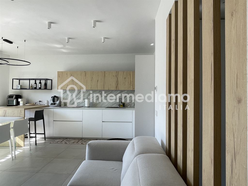 Intermediamo Italia ad Arco nel Garda Trentino, un team di professionisti con più di 20 anni di esperienza nel settore immobiliare