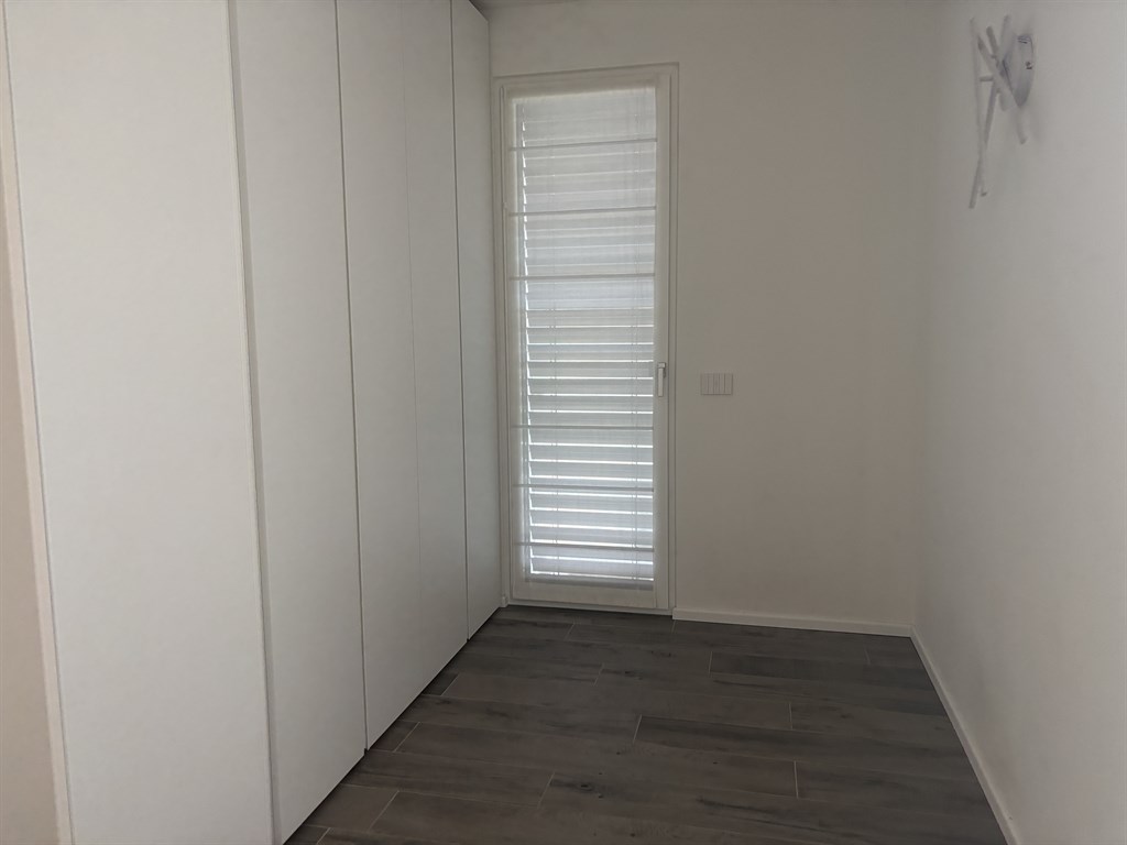 IN AFFITTO ELEGANTE TRILOCALE NEL CENTRO DI ARCO - Appartamento Residenziale Arco