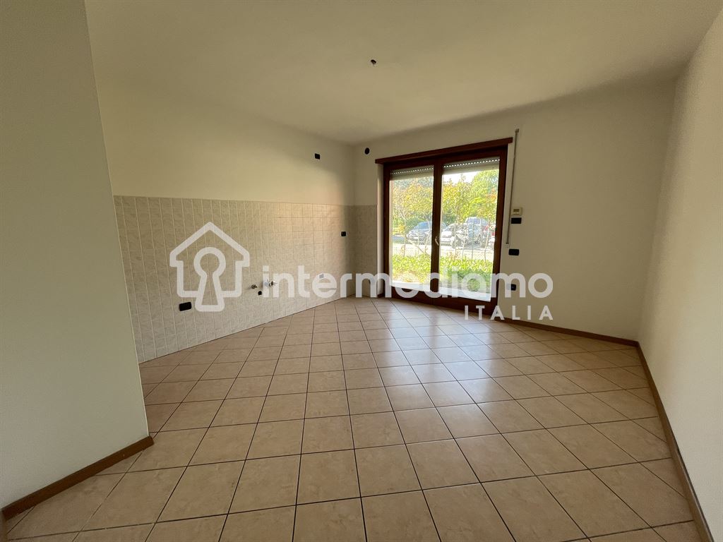 IN AFFITTO - APPARTAMENTO CON GIARDINO PRIVATO - Appartamento Residenziale Arco