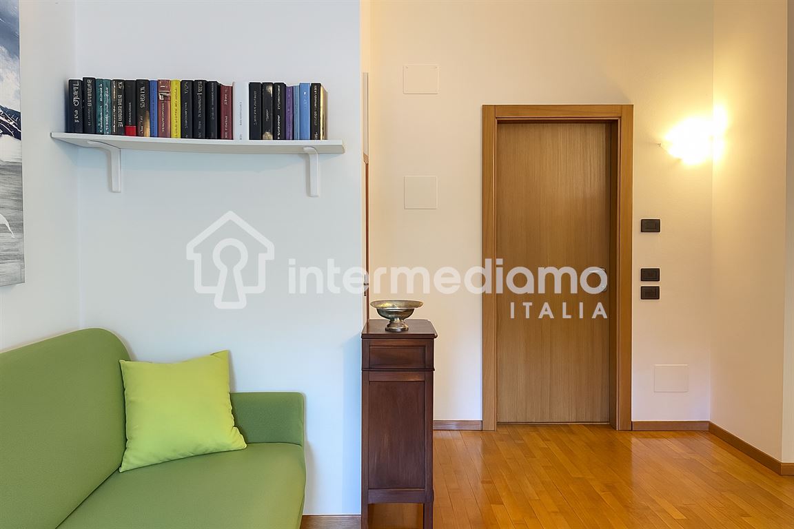 INVESTI OGGI A RIVA DEL GARDA: MANSARDA ARREDATA CON GARAGE - Appartamento Residenziale Riva del Garda