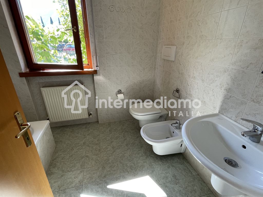 IN AFFITTO - APPARTAMENTO CON GIARDINO PRIVATO - Appartamento Residenziale Arco