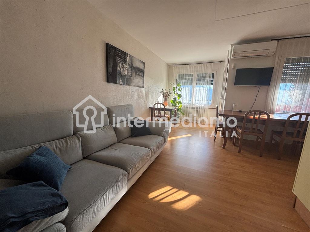 IN AFFITTO TRANSITORIO - APPARTAMENTO CON DUE CAMERE DA LETTO