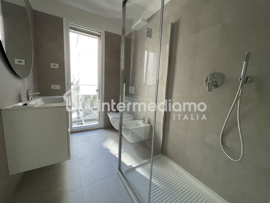 IN AFFITTO NUOVO LUMINOSO TRILOCALE NEL CENTRO DI ARCO - Appartamento Residenziale Arco