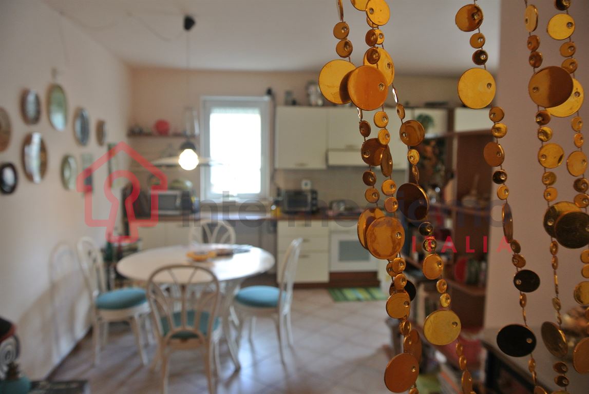 BILOCALE IN VENDITA CON GARAGE E CANTINA - Appartamento Residenziale Tenno