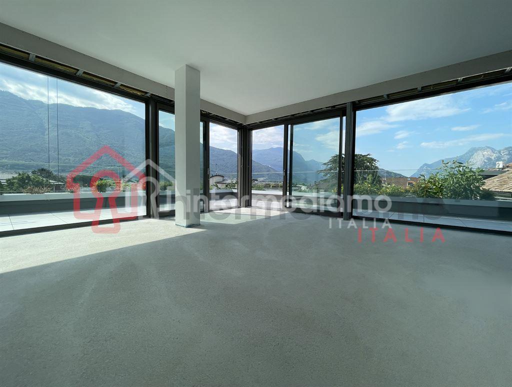 ATTICO DI NUOVA COSTRUZIONE CON TERRAZZA PANORAMICA - Attico Residenziale Arco