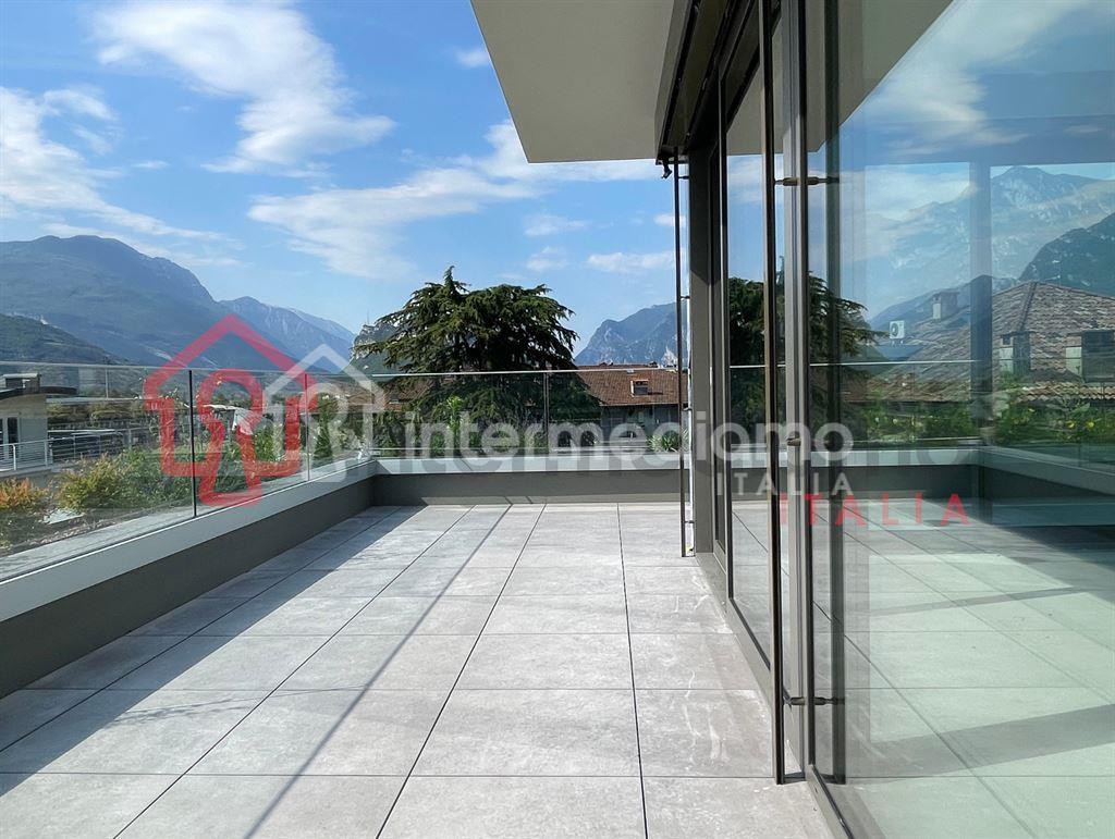 ATTICO DI NUOVA COSTRUZIONE CON TERRAZZA PANORAMICA - Attico Residenziale Arco