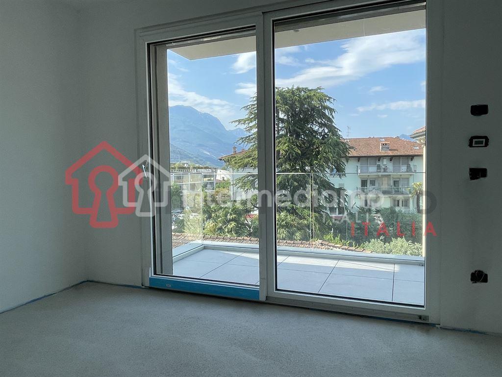 ATTICO DI NUOVA COSTRUZIONE CON TERRAZZA PANORAMICA - Attico Residenziale Arco