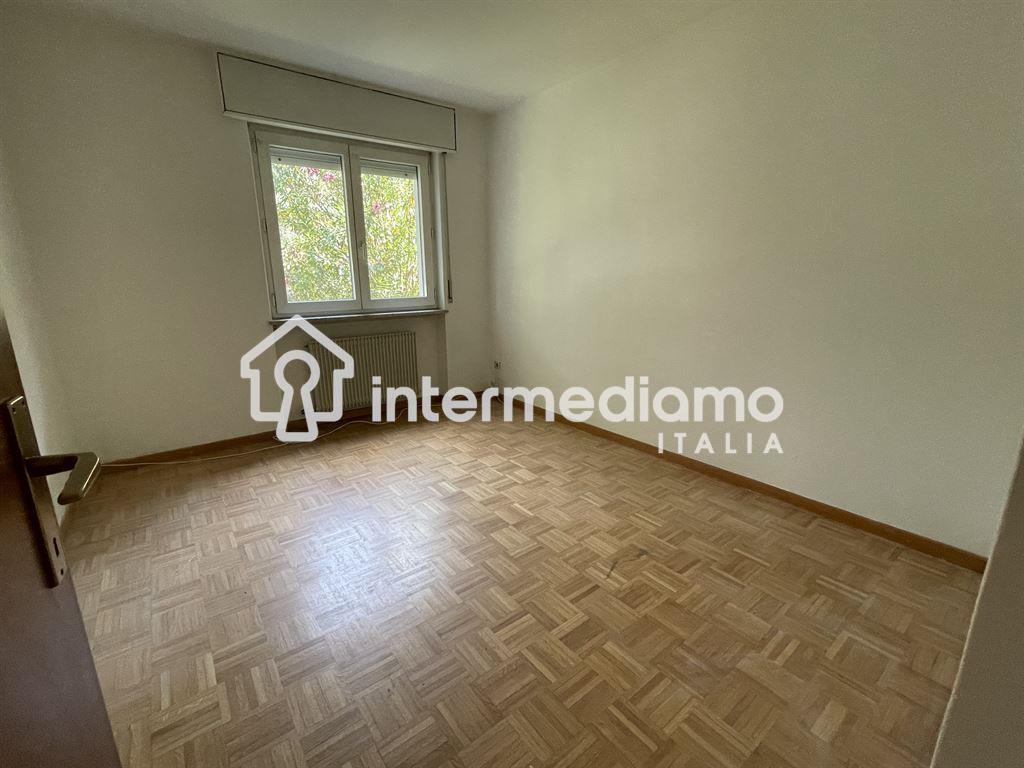 QUADRILOCALE CON GIARDINO PRIVATO A BOLOGNANO - Appartamento Residenziale Arco