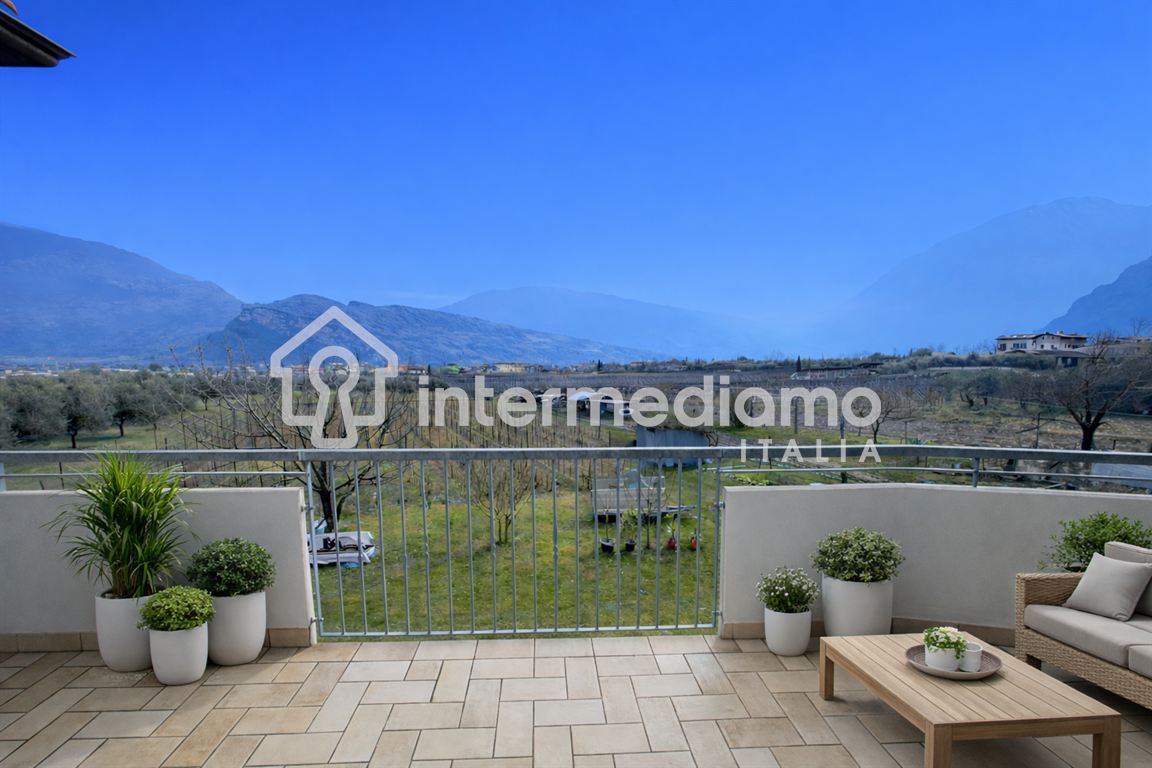 TERRAZZO PROTAGONISTA, VIVERE ALL'APERTO - Appartamento Residenziale Riva del Garda