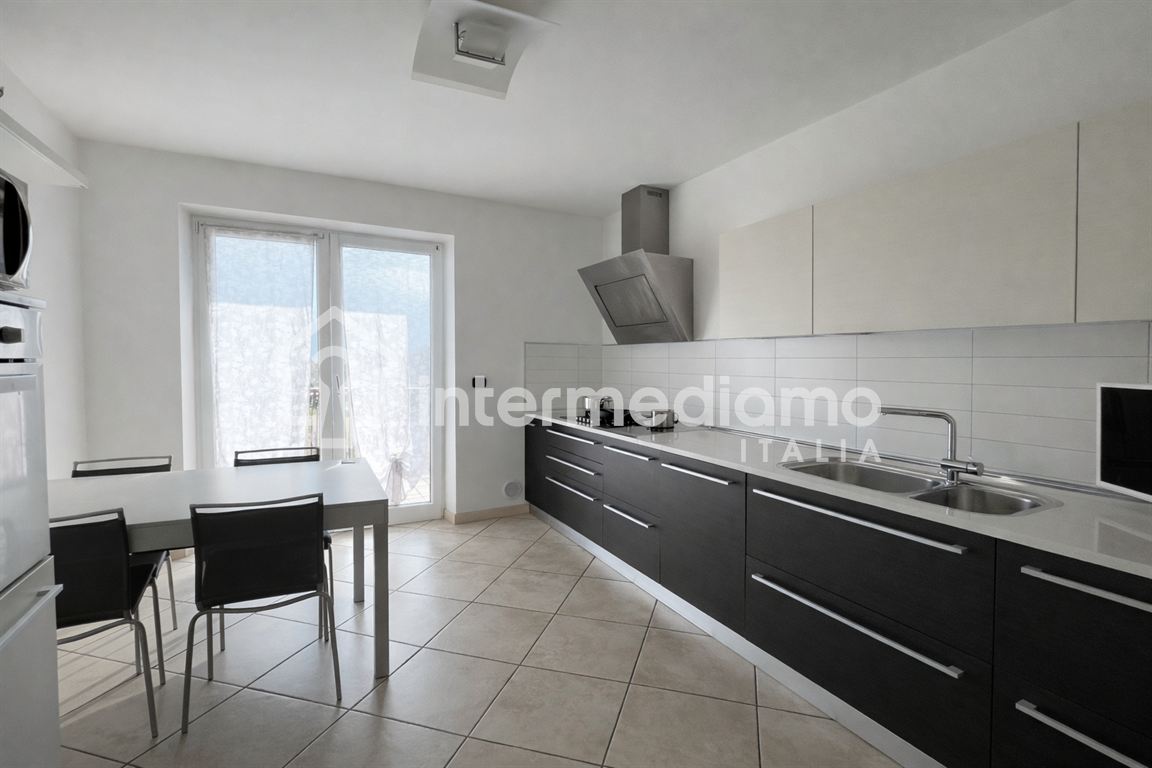 TERRAZZO PROTAGONISTA, VIVERE ALL'APERTO - Appartamento Residenziale Riva del Garda