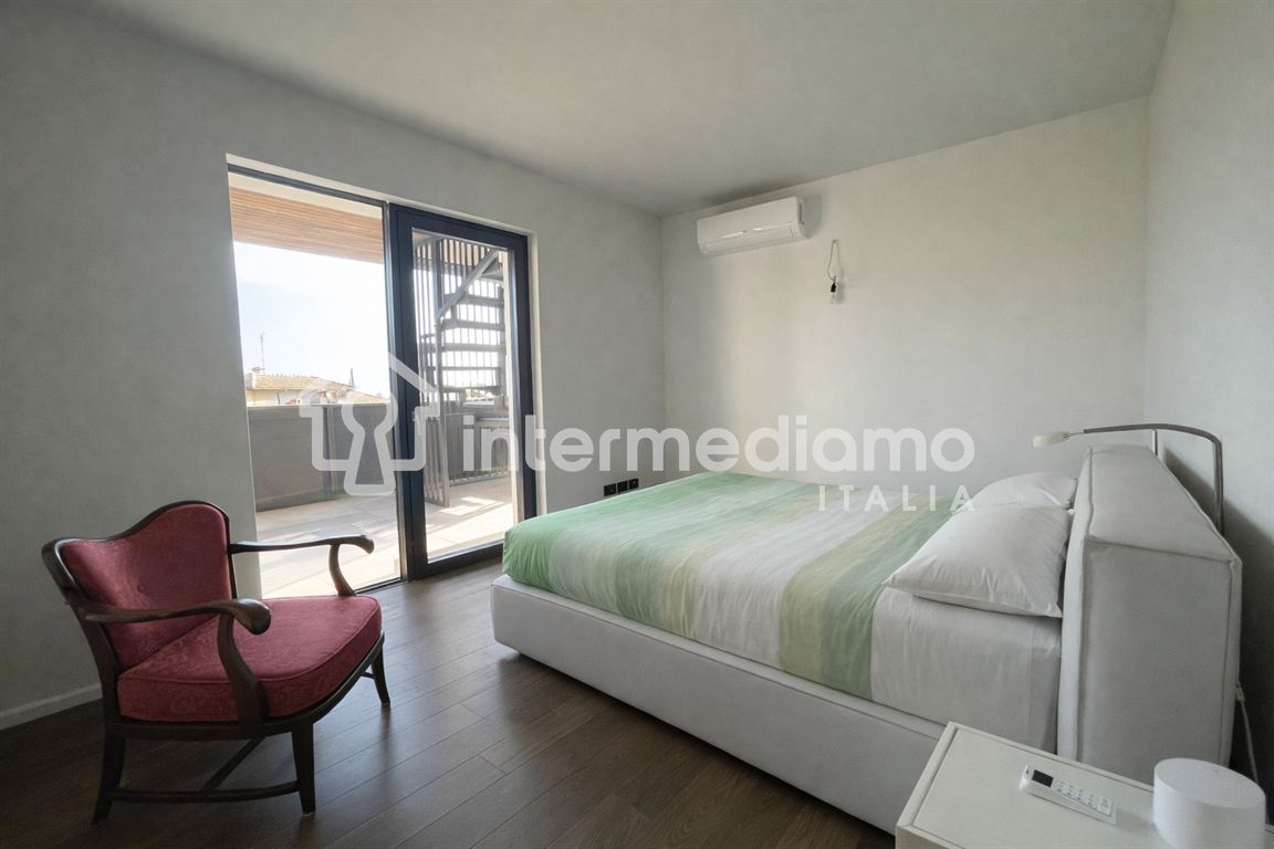 IL PIU' BELL' APPARTAMENTO DI RIVA DEL GARDA - Attico Residenziale Riva del Garda