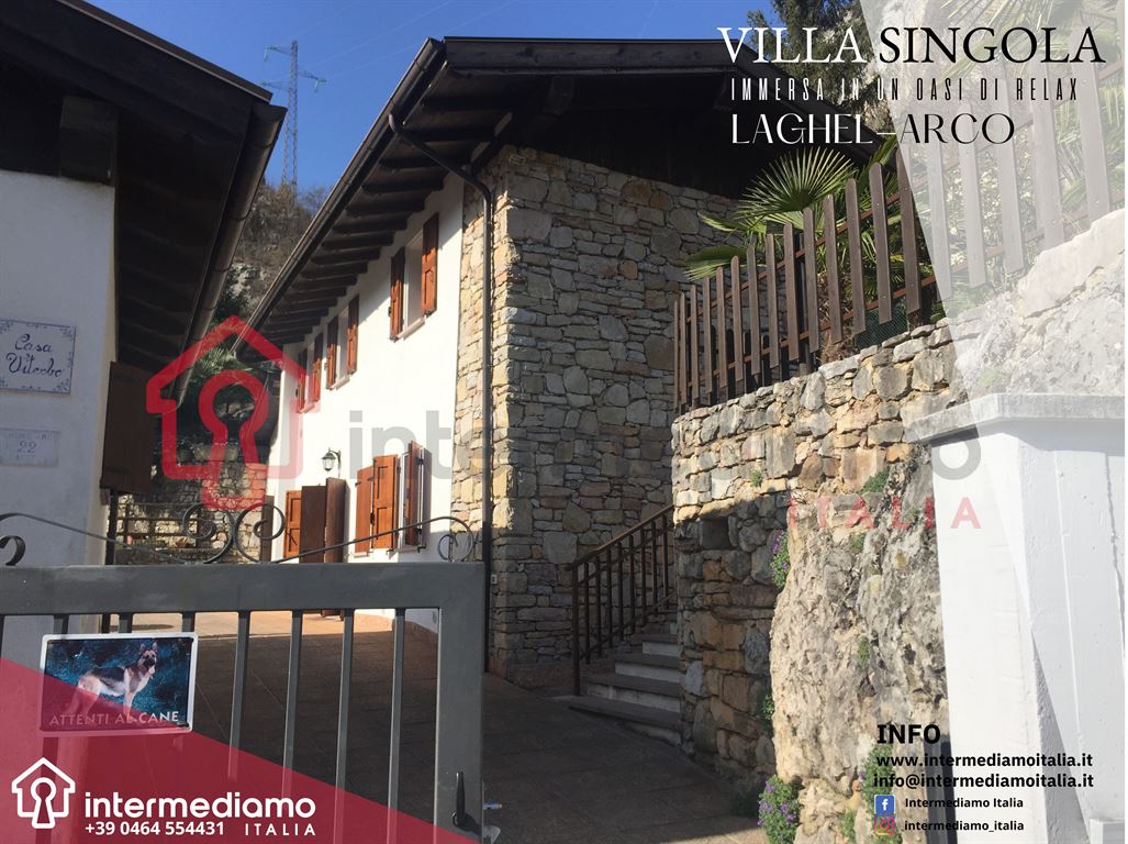 LAGHEL - VILLA INDIPENDENTE SU 2 LIVELLI - Villa Residenziale Arco