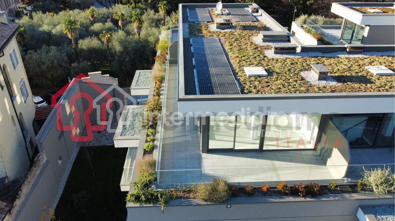 ATTICO DI NUOVA COSTRUZIONE CON TERRAZZA PANORAMICA - Attico Residenziale Arco