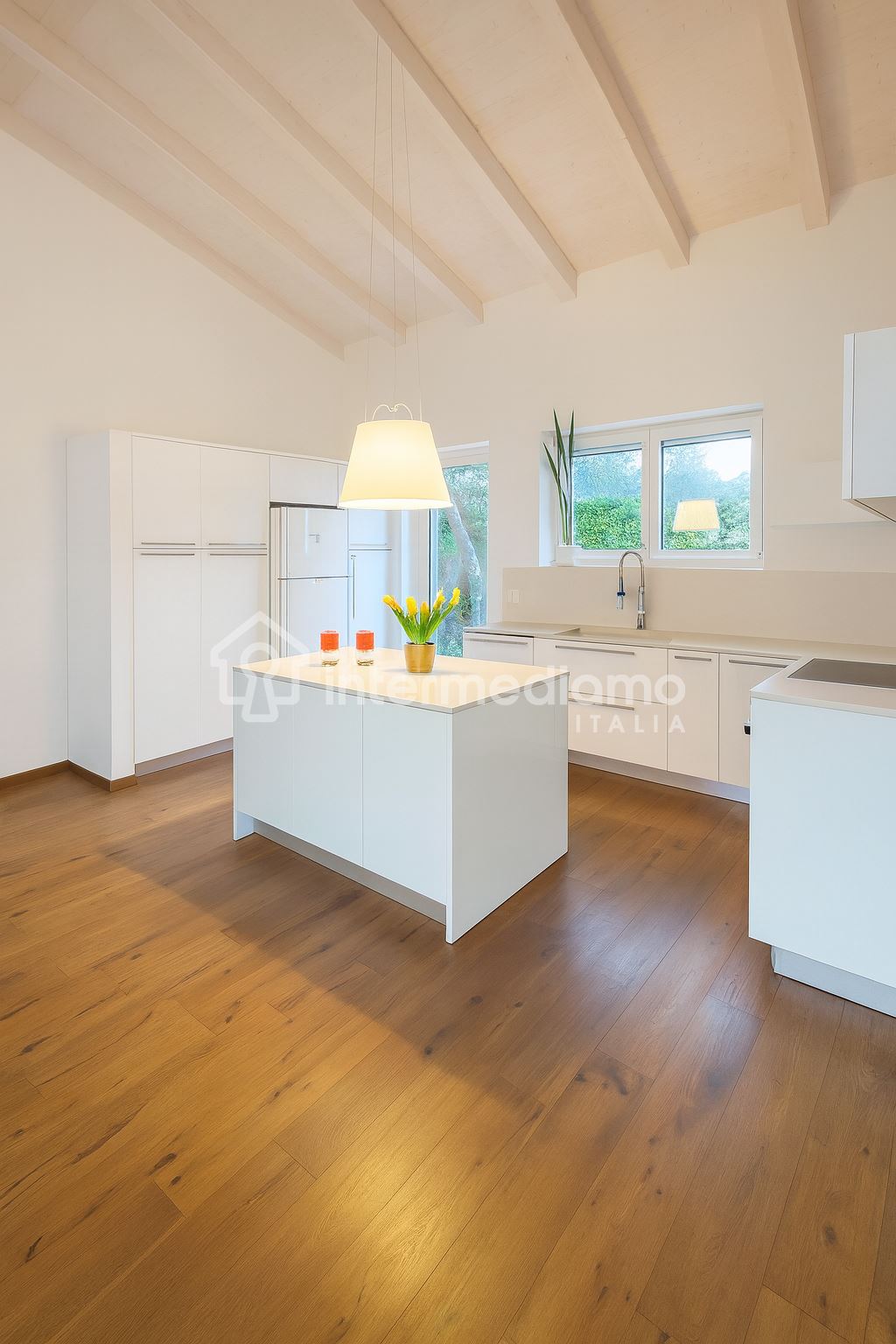 VIVI L'ECCELLENZA: VILLA ESCLUSIVA CON PISCINA - Villa Residenziale Riva del Garda