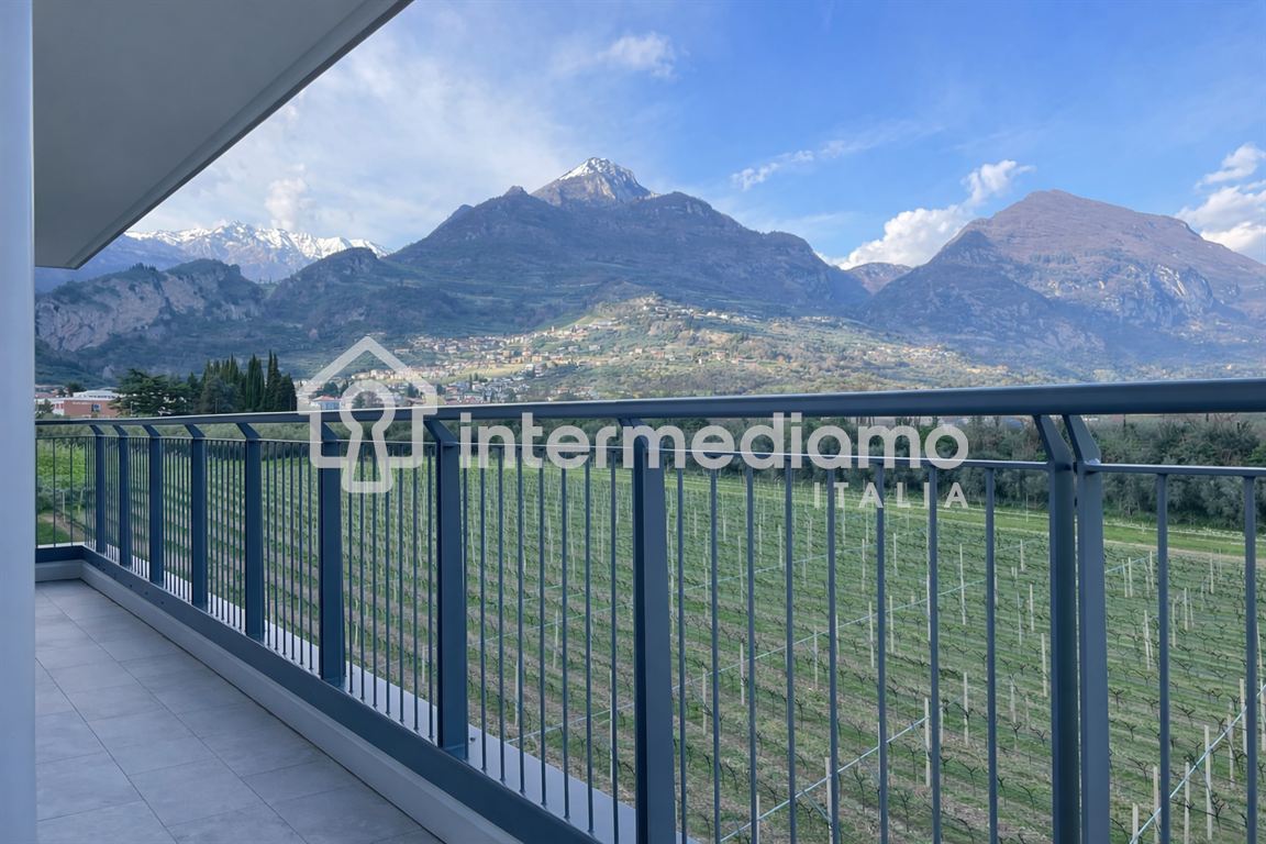 ATTICO ESCLUSIVO CON TERRAZZO DI 95 MQ - Attico Residenziale Riva del Garda