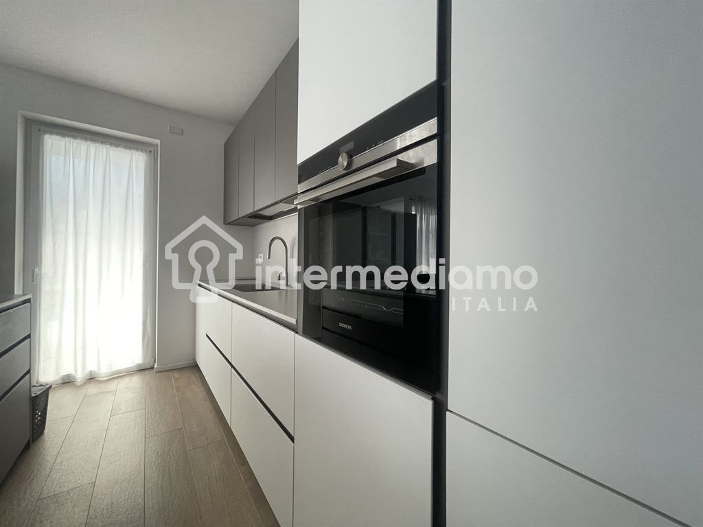 ATTICO ESCLUSIVO CON TERRAZZO DI 95 MQ - Attico Residenziale Riva del Garda