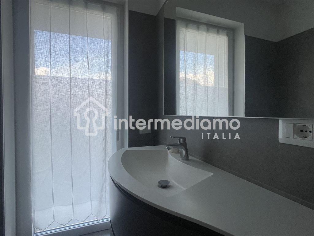 ATTICO ESCLUSIVO CON TERRAZZO DI 95 MQ - Attico Residenziale Riva del Garda