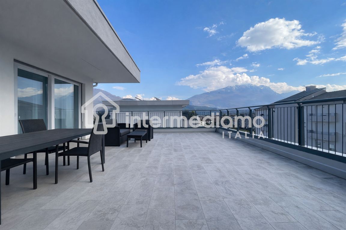 Intermediamo Italia ad Arco nel Garda Trentino, un team di professionisti con più di 20 anni di esperienza nel settore immobiliare