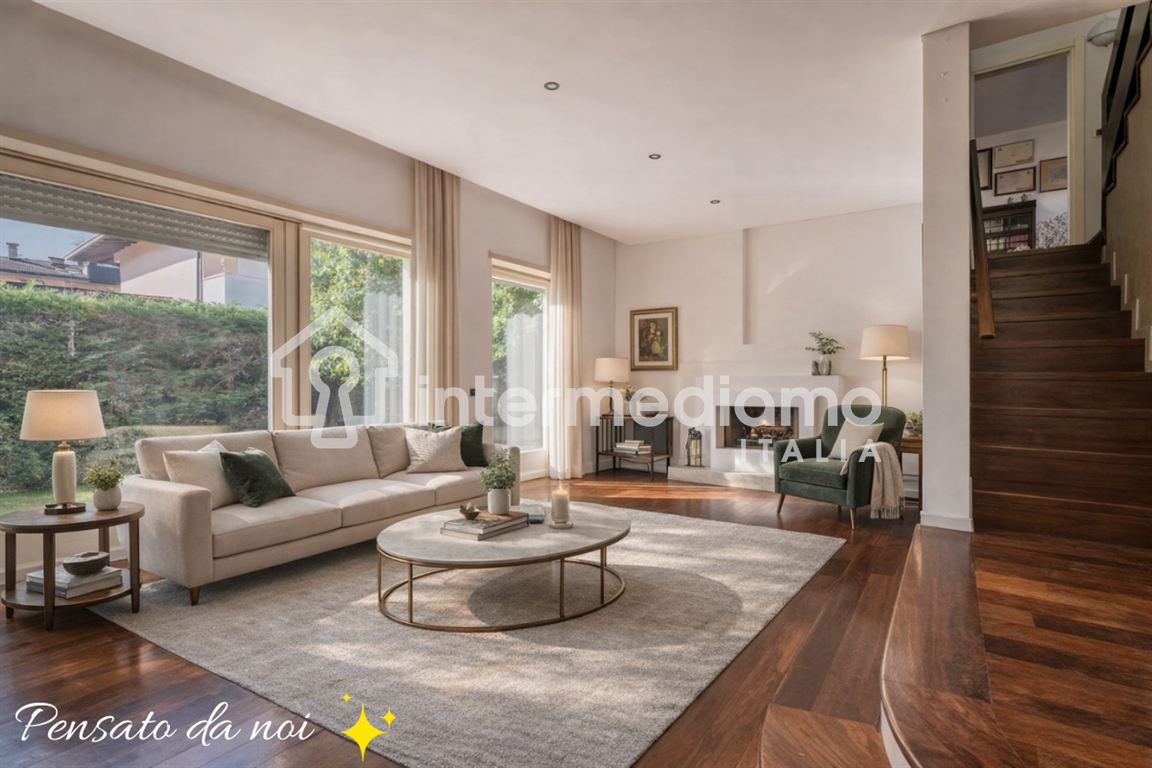 RESIDENZA INDIPENDENTE CON GIARDINO PRIVATO - Villa Residenziale Arco