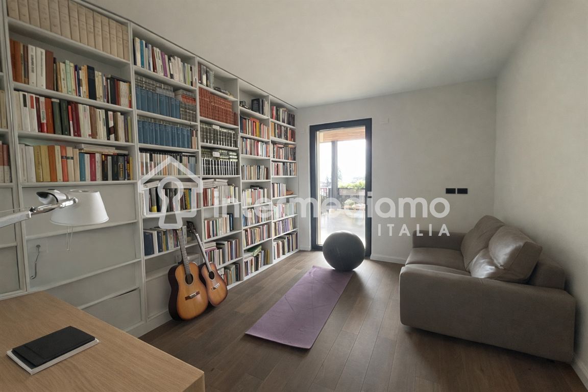 IL PIU' BELL' APPARTAMENTO DI RIVA DEL GARDA - Attico Residenziale Riva del Garda