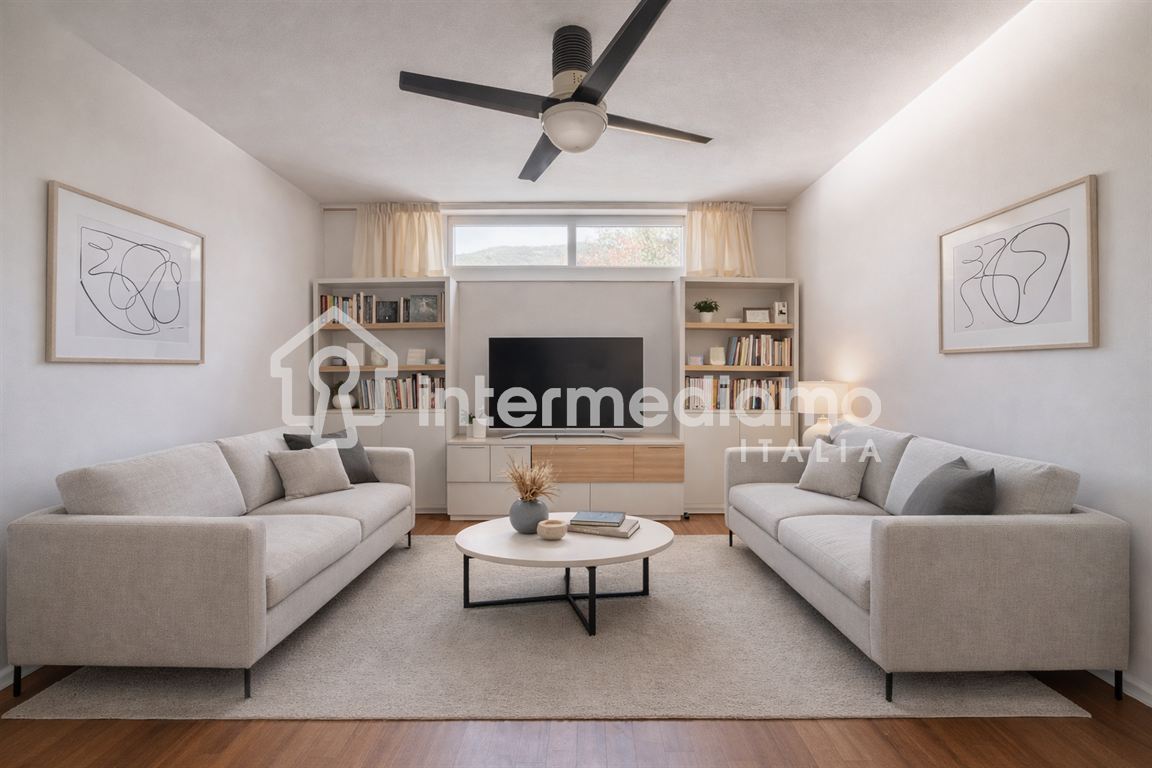 VILLA INDIPENDENTE CON GIARDINO PRIVATO E TAVERNA - Villa Residenziale Arco