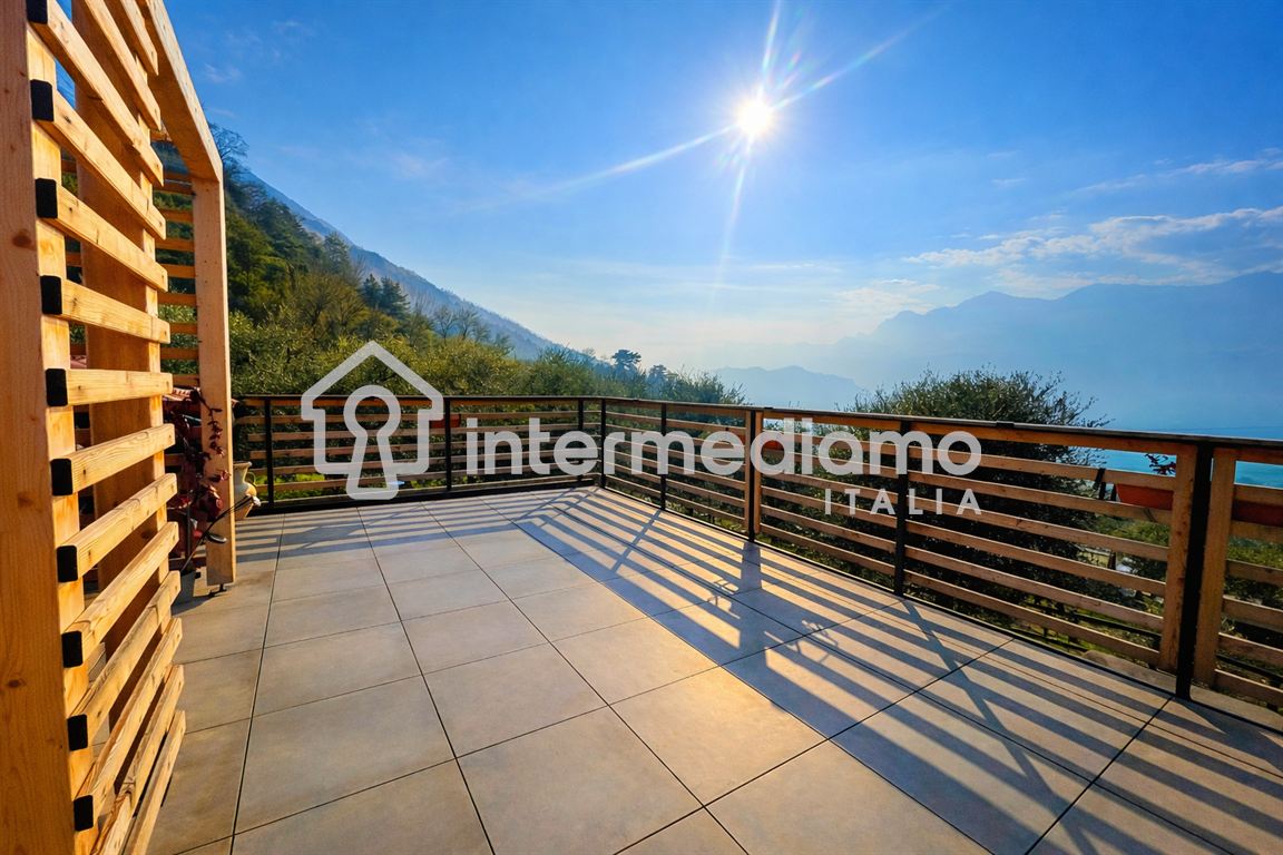 VILLA SINGOLA con B&B - Villa Residenziale Arco