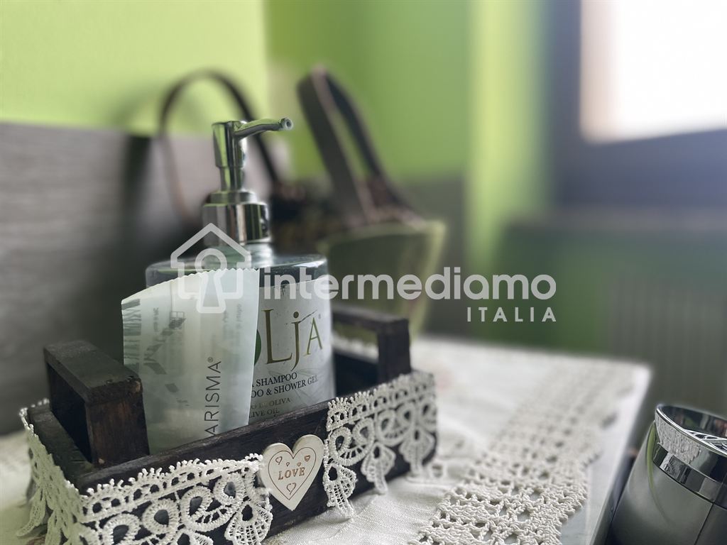 VILLA SINGOLA con B&B - Villa Residenziale Arco