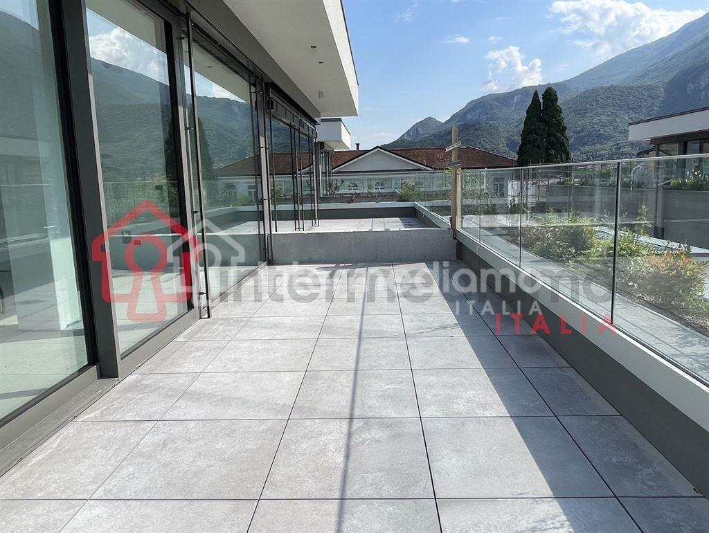 ATTICO DI NUOVA COSTRUZIONE CON TERRAZZA PANORAMICA - Attico Residenziale Arco