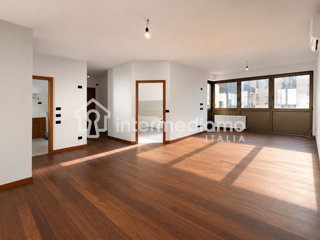 Intermediamo Italia ad Arco nel Garda Trentino, un team di professionisti con più di 20 anni di esperienza nel settore immobiliare