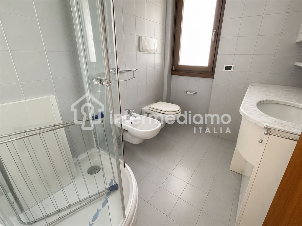 QUADRILOCALE IN VIALE DANTE IN VENDITA - Appartamento Residenziale Riva del Garda