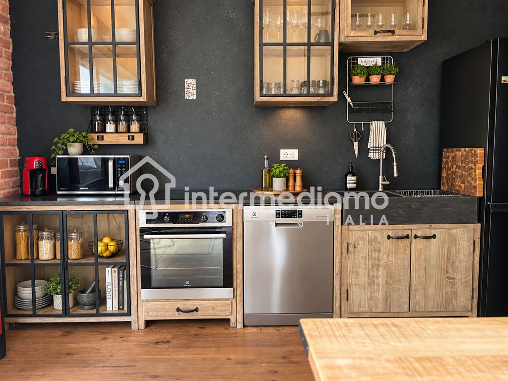 QUADRILOCALE COME NUOVO PIANO TERRA CON GIARDINO NO GILMOZZI !! - Appartamento Residenziale Riva del Garda