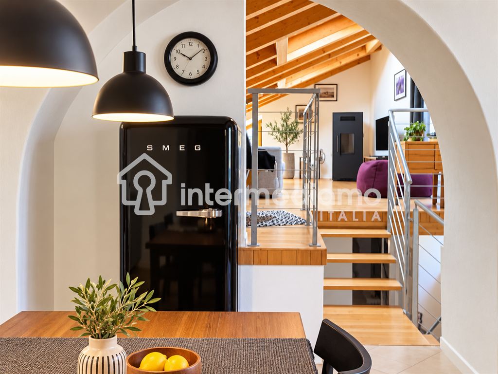 Trilocale mansardato NO GILMOZZI di ca 100 mq ! - Appartamento Residenziale Tenno